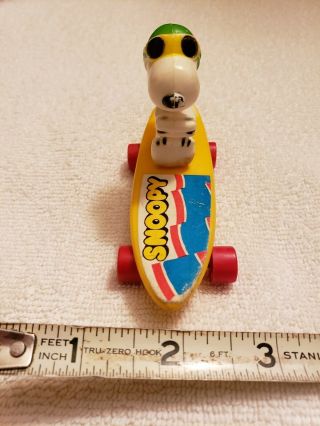 Vintage Snoopy On Skateboard As The Flying Ace 1965 1966 Toy United Feature Syn.
