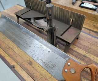 Rare Vintage Woodworking Stanley Cast Iron Miter Box W/ 28” X 5 " Back Saw ☆usa