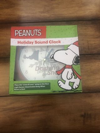 Peanuts Holiday Sound Clock - Plays The Linus And Lucy Song On The Hour