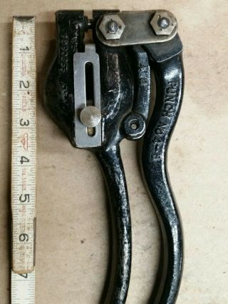 Antique W.  A.  Whitney Mfg Co.  Rockford Ill.  Usa " Whitney Hand Punch No.  4 - B