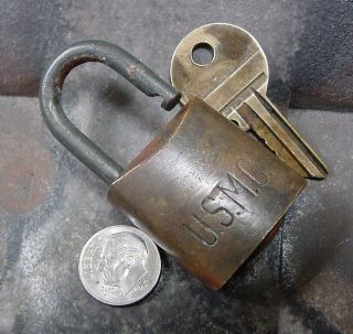 Us Padlock,  Key Chicago Lock Co Usmc Military Old Vintage Pin Tumbler