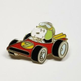 Snoopy 7 Red Race Car Driver Pin United Features Enamel Cloisonne Vintage Aviva