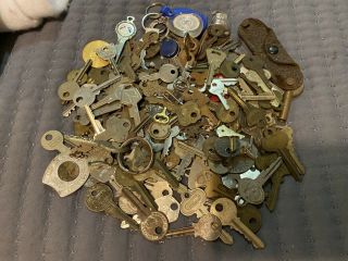 3.  8 Lbs Vintage Mixed Brass Cut Keys Assorted Types House Car Locks 1
