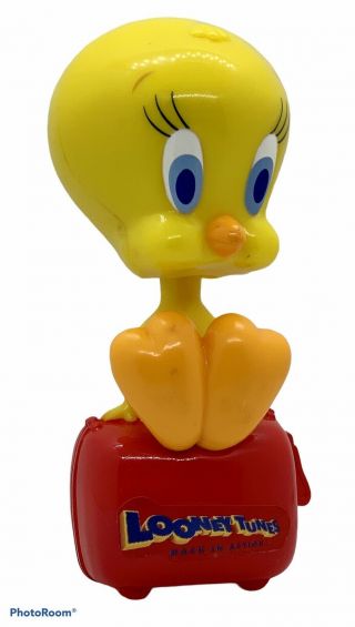 2003 Wendy’s Kids Meal Looney Tunes Tweety Bird Bobble Head Back In Action Toy