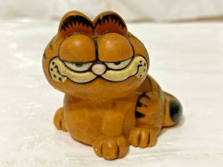 Vintage 1981 Garfield The Cat Pvc Figure Sitting Made In Hong Kong