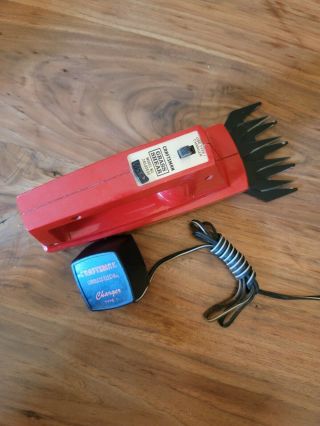 Vintage Sears Craftsman Rechargeable Handheld Grass Shear 240.  85630 2