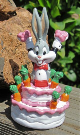Rare 1990 Applause Wb Looney Tunes Bugs Bunny Popping Out Of Cake Pvc 3,  "