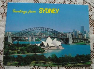 Retro Vintage Postcard: Sydney,  N.  S.  W.  - Opera House & Bridge From Farm Cove