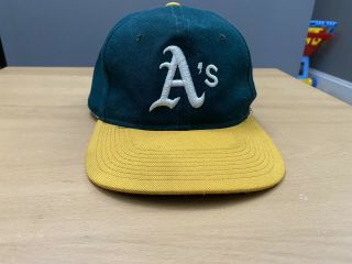 Vintage Oakland A’s Snapback Hat