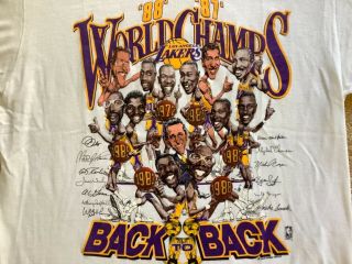Vintage 1987 - 88 Showtime L.  A.  Lakers Back To Back Nba Championship T - Shirt