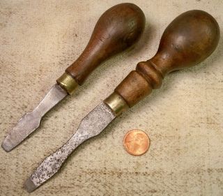 Pair Vintage Wood Handle Turnscrews Or Screwdrivers Collectible Old Tools Read