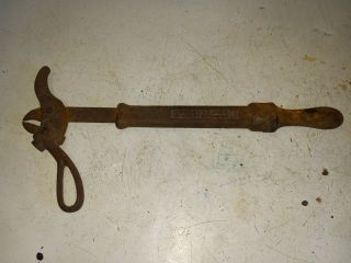 Antique Cast Iron And Steel Nail Puller The Crown L.  T.  Snow Haven Tool