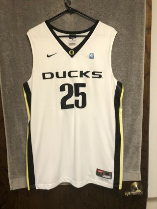 Nike Oregon Ducks Dri - Fit Authentic White Basketball Jersey Men’s Med Length,  2