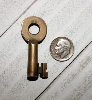 Vtg Antique 1 5/8 Inch Brass Hollow Barrel Padlock Lock Key W Bohannan