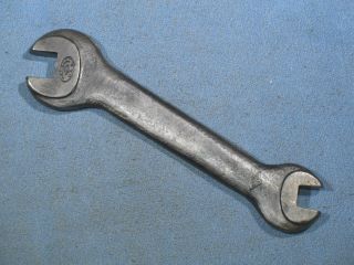 Vintage J.  H.  Williams No.  527 Machinist Open End 3/8 X 5/16 Tool Post Wrench