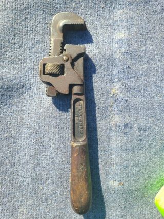 The H.  D.  Smith Co Perfect Handle 10 " Pipe Wrench Vintage
