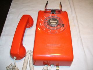 Vintage Retro 1978 Stromberg Carlson Bright Orange Rotary Dial Wall Phone Rare