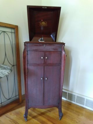 Antique Victrola By Victor Talking Machine 1920 