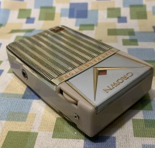 CROWN TR - 670 Transistor Radio -,  Shape,  JAPAN 3