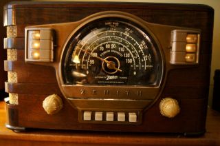 Old Antique Zenith Black Dial 7 - S529 Vintage Tube Radio Restored
