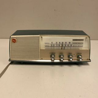 Vintage Channel Master Model 6534 Tube Am/fm Radio Blue