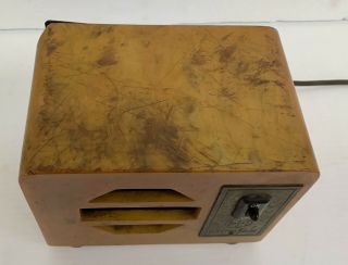 VINTAGE ELECTRO - AIRE OZONE BUTTERSCOTCH CATALIN TUBE RADIO CHASSIS IONIZER 3