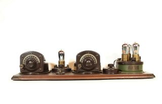 1923 Atwater Kent Model 9 Breadboard Radio W/brass Base Tipped Tubes