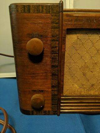 Vintage 1946 Westinghouse H - 130 Wood Tabletop Tube Radio 2