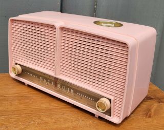 1957 Rca Am Radio Model 9xl - 1f With Built - In Cigarette Lighter