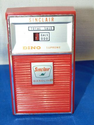 Vintage Novelty Sinclair Gasoline Pump Transistor Radio Model 1623 – Great Shape