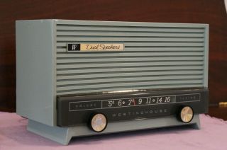Westinghouse Model H 674t5 Green Dual Speaker Am Tube Radio (1959)