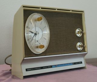 Sears Silvertone Instant Sound Transistor Am Clock Radio - And