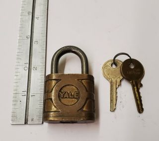 Vintage Brass Yale Padlock W/2 Keys