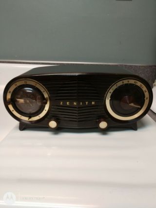 Vintage Zenith Am Bakelite Tube Alarm Clock Radio Owl Model L515 Burgandy