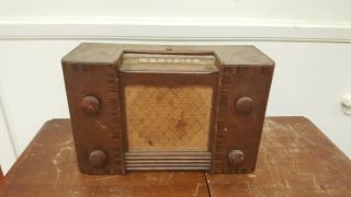 1946 Westinghouse H - 130 Wood Tabletop Radio W/phono Jack 105/120 Volts