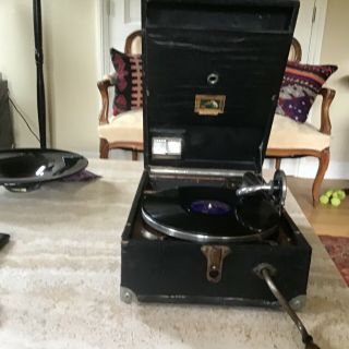 Hmv Wind - Up Gramophone With No.  4 Soundbox In W.  O.  For Restoration