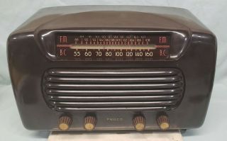 Vintage Philco Bakeilte Tube Am/fm Radio,  Model 48 - 472,  Lg -