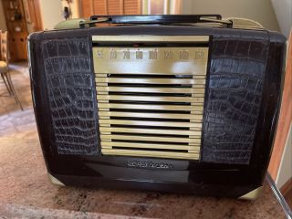 Vintage Rca Victor Portable Radio - Model Bx - 57