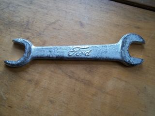 Vintage/antique/early Ford Script Tool Wrench Open Ended T - 1917 1 & 2