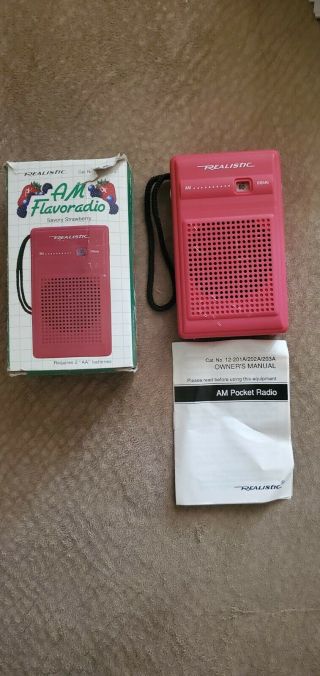 Realistic AM Flavoradio Savory Strawberry Pocket Radio 12 - 203A Radio Shack 2