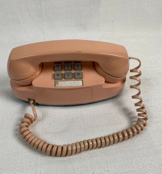 Vtg Bell Systems At&t Princess Telephone - Push Button Pink