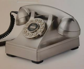 Crosley Phone Model 302 Vintage Rotary Look Style Classic Desk Phone Silver