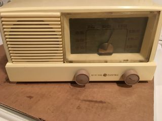 Vintage Radio G.  E.  Model 415 - Bakelite - Ivory Table Top