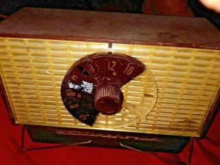 1950s Westinghouse Tabletop Radio Maroon Model H417t5 ?works But May