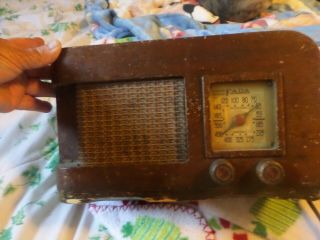 Antique Fada Tube Radio Wood Special,  Domestic,  Bands N.  Y.  Model 1002