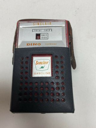 Vintage Sinclair Gasoline Pump Transistor Radio Dino Supreme.  Not 3