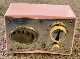 Vintage Juliette De Luxe Tube Radio,  Pink,  4 1/2 X 6 1/2”