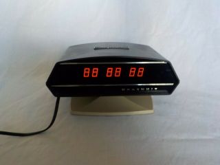 Vintage Heathkit Digital Alarm Clock Model Gc - 1092ae Space Age Design
