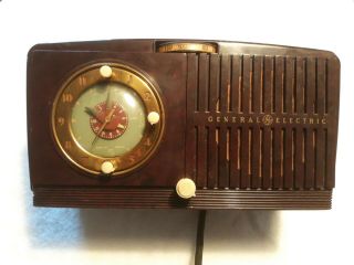 Vintage General Electric Tube Bakelite Radio / Clock - 6 ×11.  5