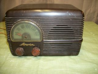 Arvin Model 152 - T Bakelite 1948 Am Radio